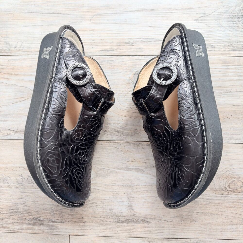 Alegria by PG Lite Black Embossed Rose Leather Clogs Shoes EU 40 9.5 Mary Jane